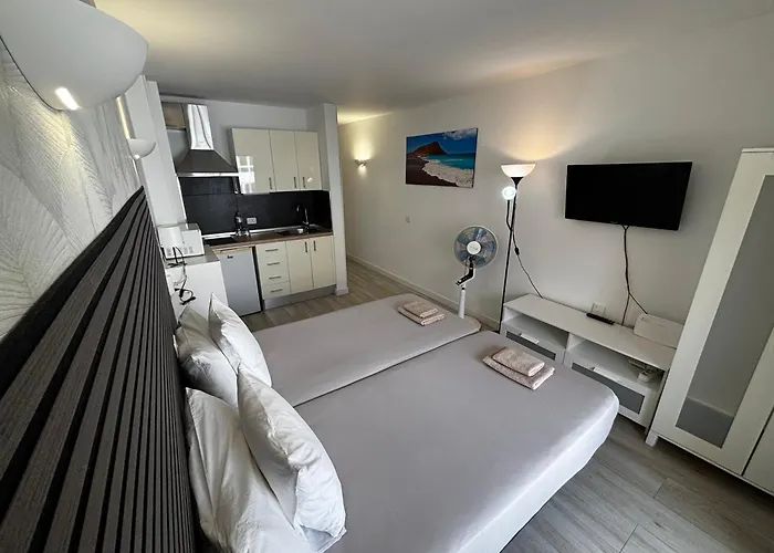Cozy Studio In Los Cristianos Beach Free Wifi